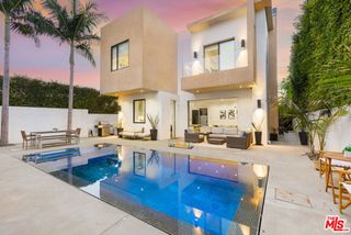 454 N Sweetzer Avenue, Los Angeles, CA 90048