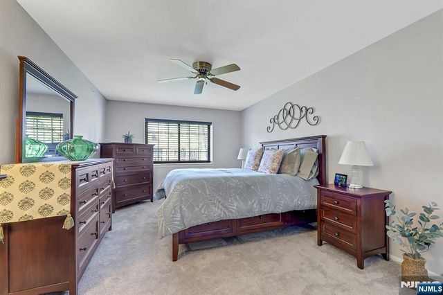 1712 Faulkner Court, Mahwah, NJ 07430