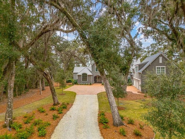 145 Saint Annies Lane, St. Simons Island, GA 31522