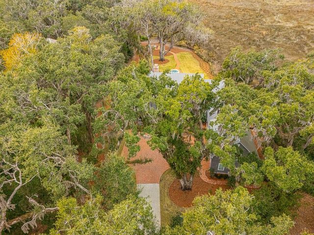 145 Saint Annies Lane, St. Simons Island, GA 31522