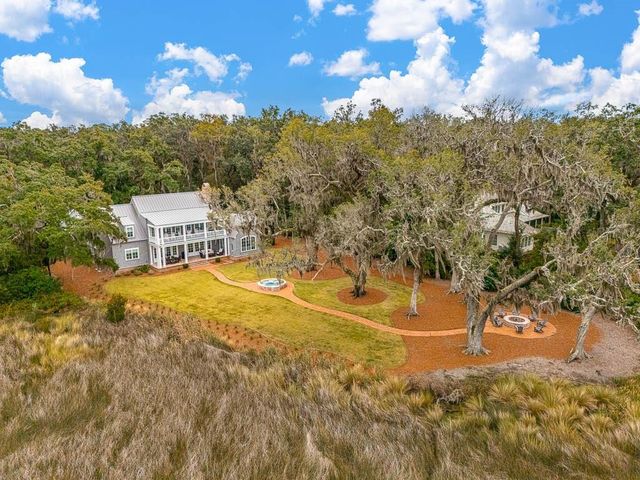 145 Saint Annies Lane, St. Simons Island, GA 31522