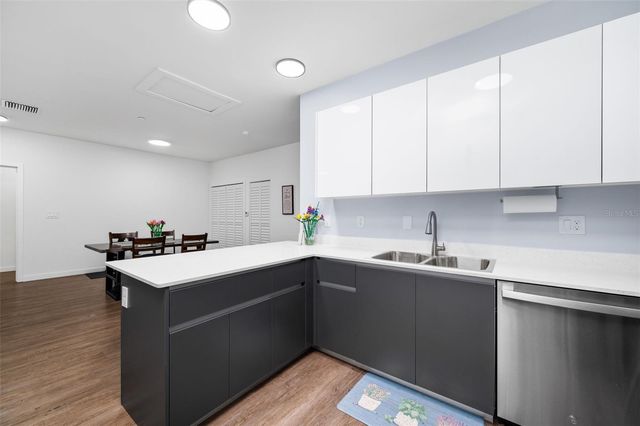 1581 NW 29TH ROAD 7, Gainesville, FL 32605