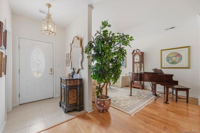 705 Egrets Landing, Carmel, NY 10512