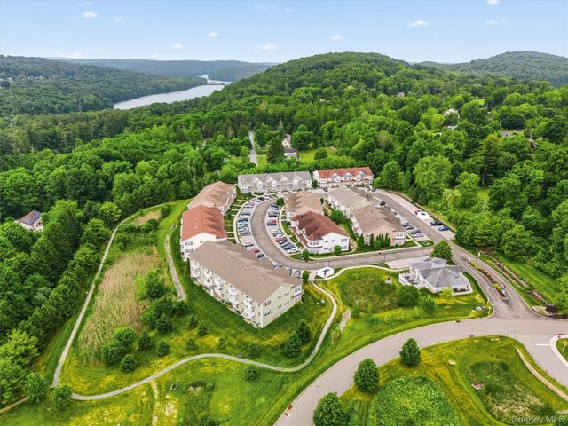 705 Egrets Landing, Carmel, NY 10512
