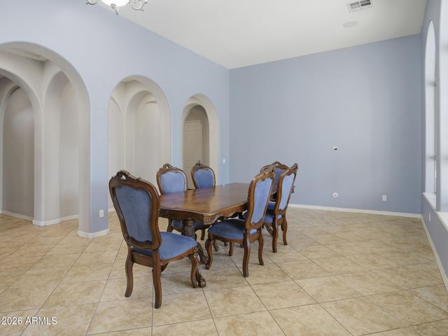 18233 W ESTES Way, Goodyear, AZ 85338