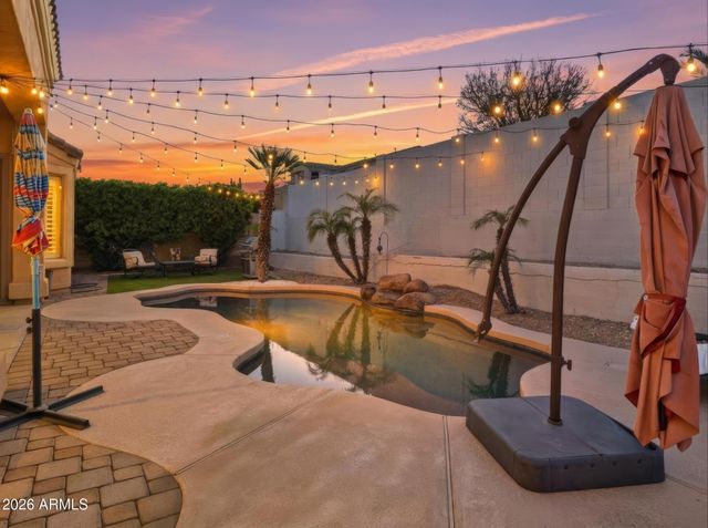 18233 W ESTES Way, Goodyear, AZ 85338