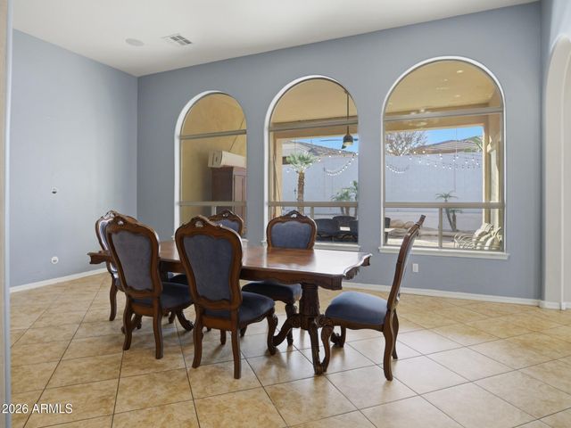 18233 W ESTES Way, Goodyear, AZ 85338