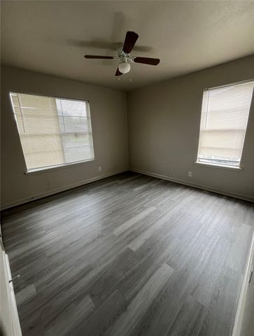 5917 Lucille Dr, Corpus Christi, TX 78412