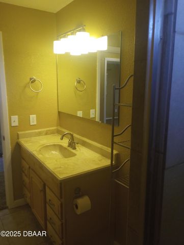 1324 Granada Avenue, Daytona Beach, FL 32118