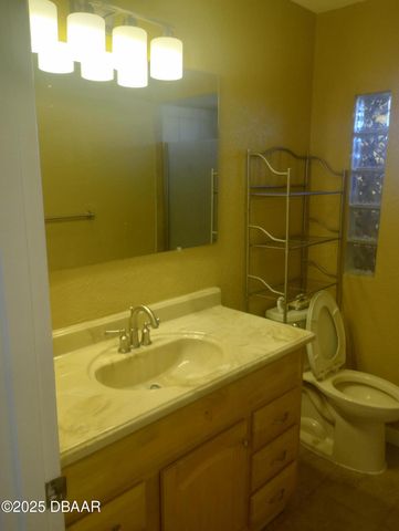 1324 Granada Avenue, Daytona Beach, FL 32118