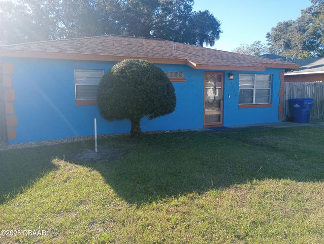 1324 Granada Avenue, Daytona Beach, FL 32118