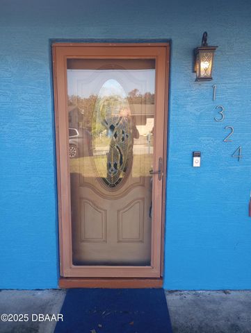 1324 Granada Avenue, Daytona Beach, FL 32118