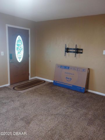 1324 Granada Avenue, Daytona Beach, FL 32118