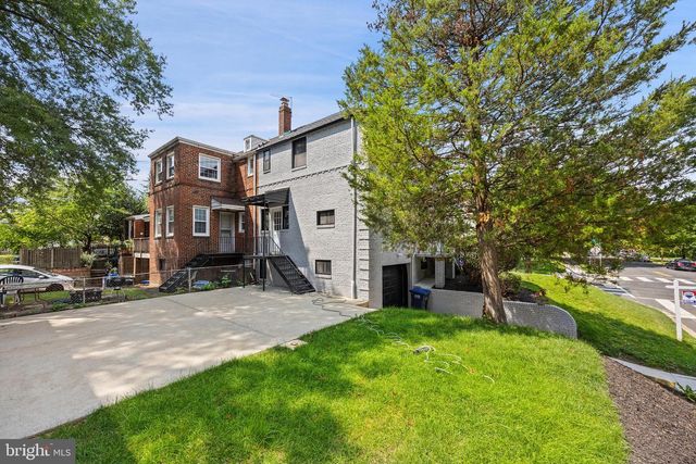 1601 HAMLIN ST NE, Washington, DC 20018