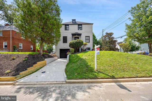 1601 HAMLIN ST NE, Washington, DC 20018