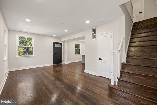 1601 HAMLIN ST NE, Washington, DC 20018