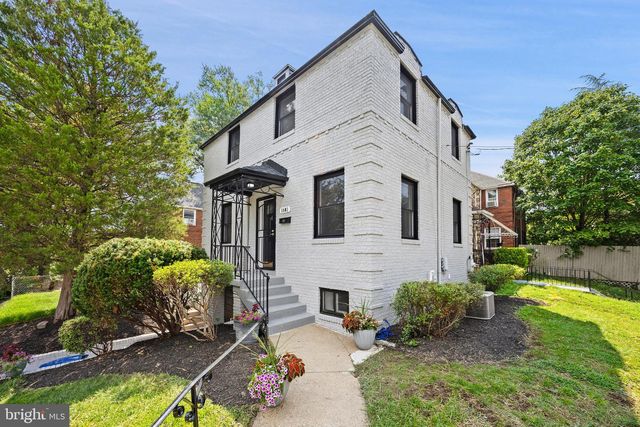 1601 HAMLIN ST NE, Washington, DC 20018