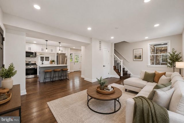 1601 HAMLIN ST NE, Washington, DC 20018