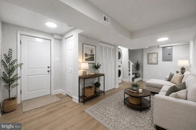 1601 HAMLIN ST NE, Washington, DC 20018