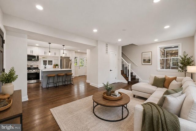 1601 HAMLIN ST NE, Washington, DC 20018