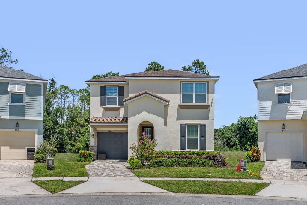 Image 1 of property listing at 8923 COCONUT BREEZE DRIVE, Kissimmee, FL 34747