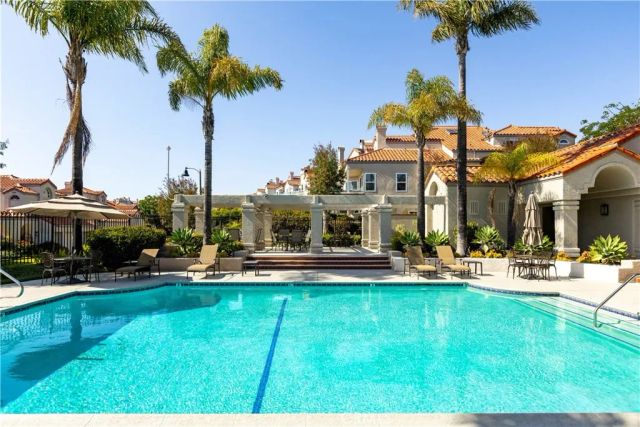 14 Toulon, Laguna Niguel, CA 92677