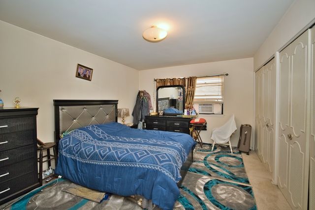 4454 Concord Lane, Skokie, IL 60076