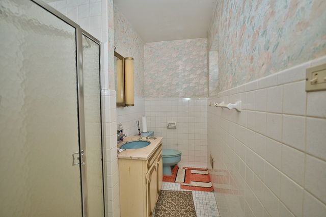 4454 Concord Lane, Skokie, IL 60076
