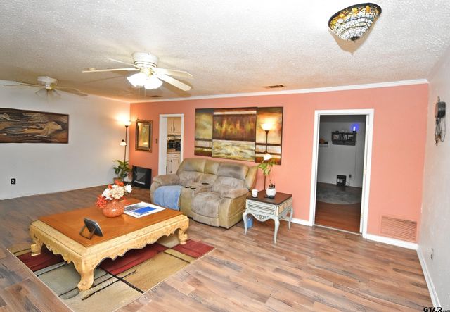 411 N Winnsboro St, Quitman, TX 75783