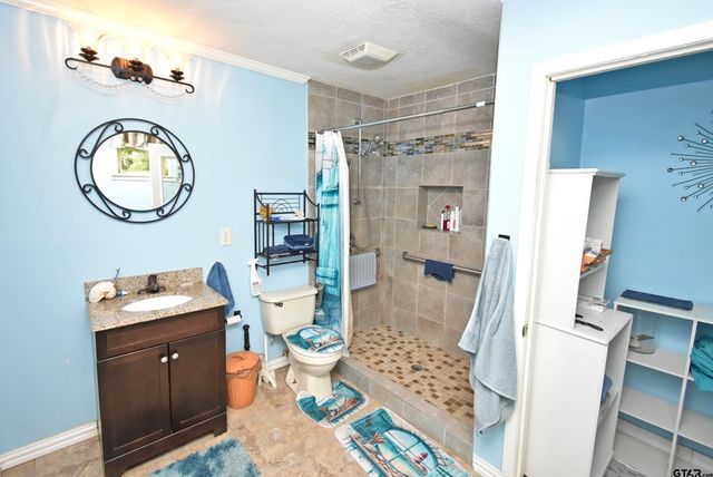 411 N Winnsboro St, Quitman, TX 75783
