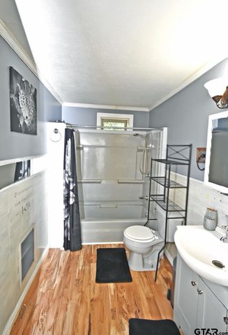 411 N Winnsboro St, Quitman, TX 75783