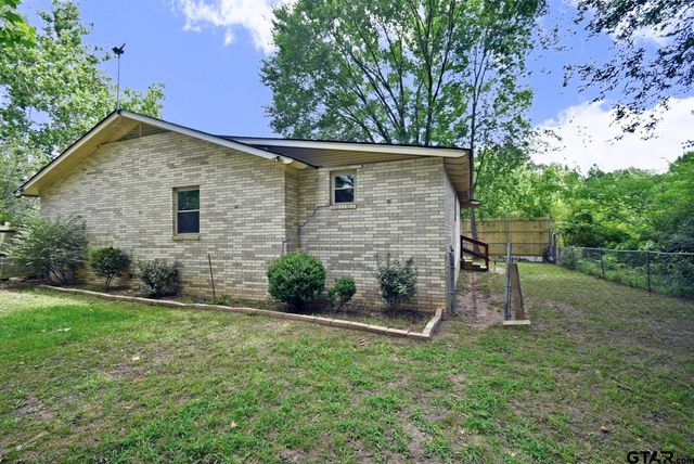 411 N Winnsboro St, Quitman, TX 75783