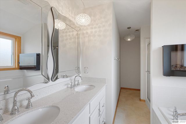 3714 Fornoff Avenue, Bellevue, NE 68123