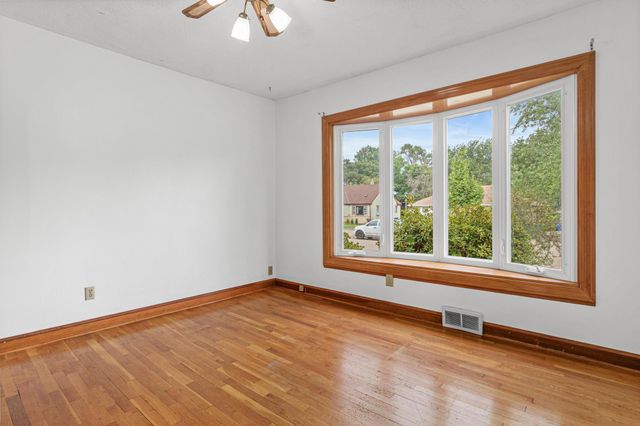 1639 Chamber Street, Saint Paul, MN 55106