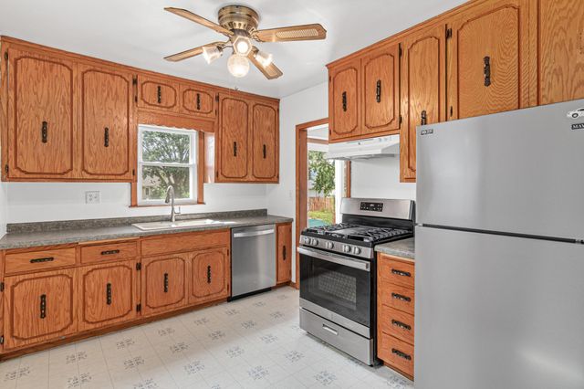 1639 Chamber Street, Saint Paul, MN 55106