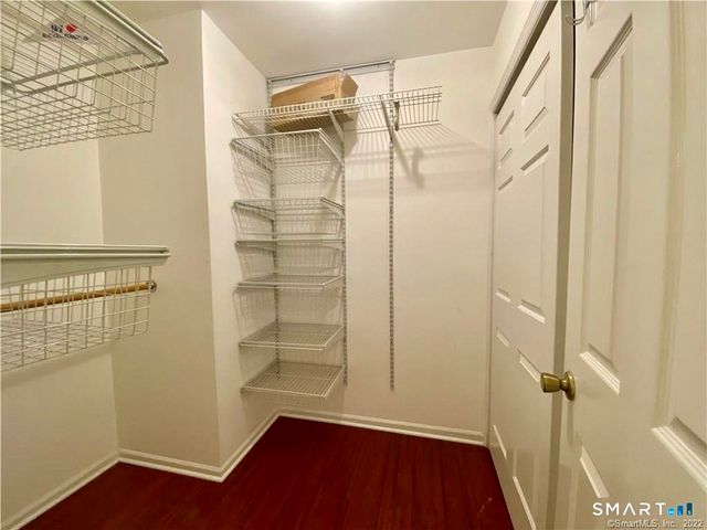 1 Valley Road 205, Stamford, CT 06902