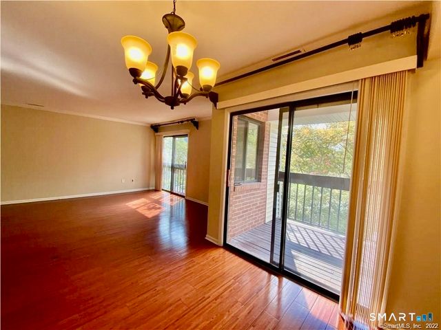 1 Valley Road 205, Stamford, CT 06902