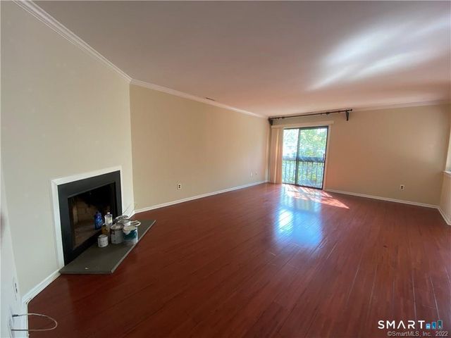 1 Valley Road 205, Stamford, CT 06902