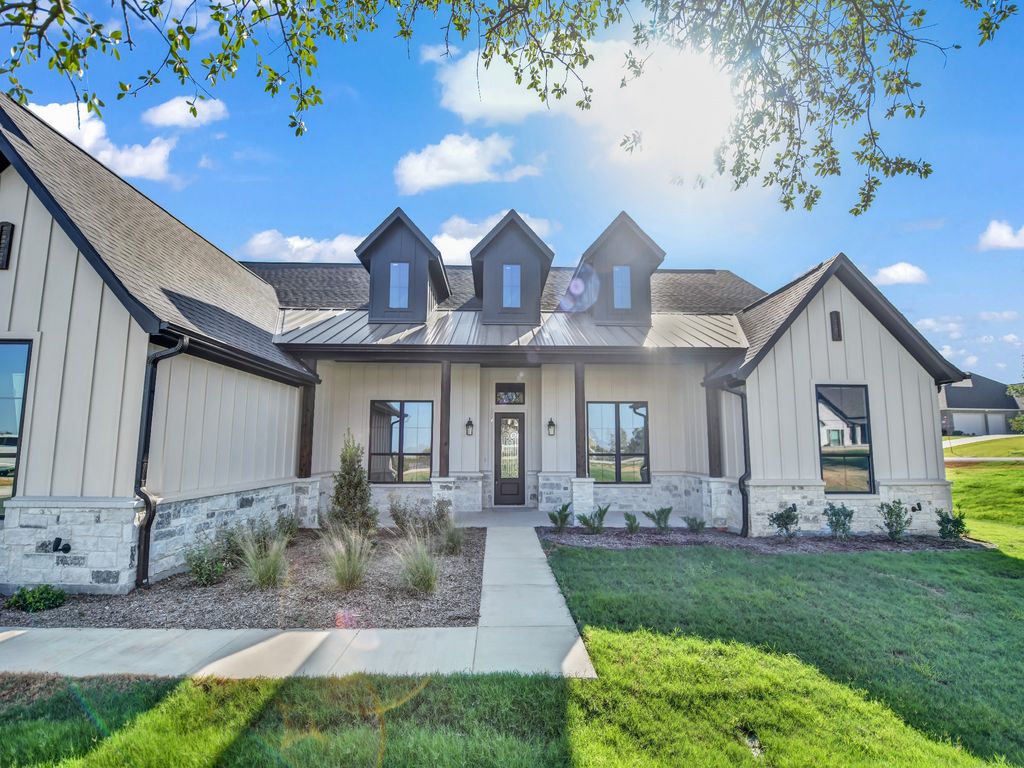 740 Burr Oak Lane, Weatherford, TX 76085 — photo 4