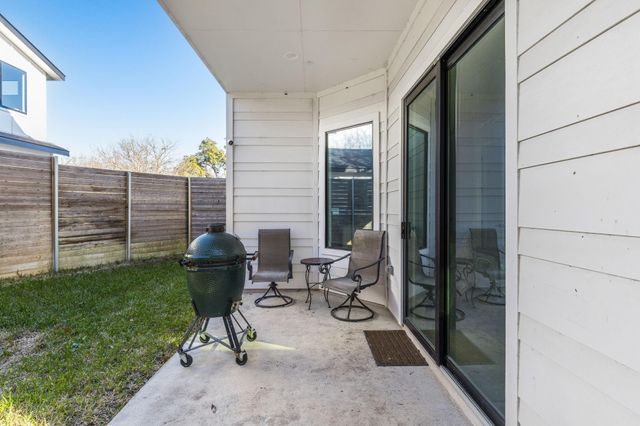 608 Hammack DR 1, Austin, TX 78752