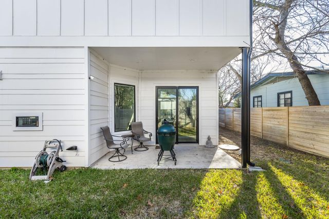 608 Hammack DR 1, Austin, TX 78752