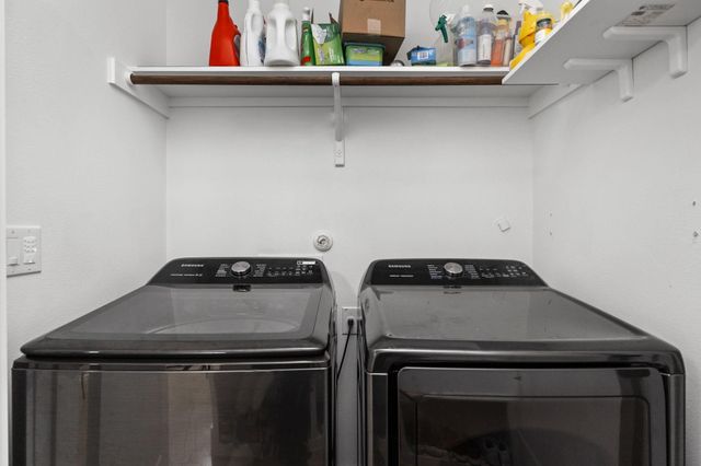 608 Hammack DR 1, Austin, TX 78752