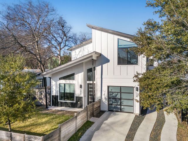 608 Hammack DR 1, Austin, TX 78752