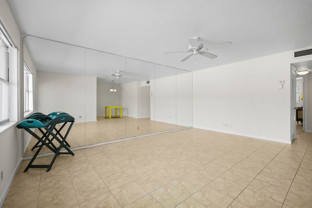 130 Doolen Court 109, North Palm Beach, FL 33408