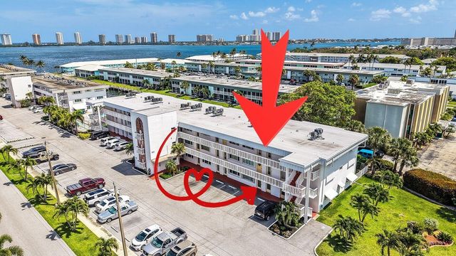 130 Doolen Court 109, North Palm Beach, FL 33408