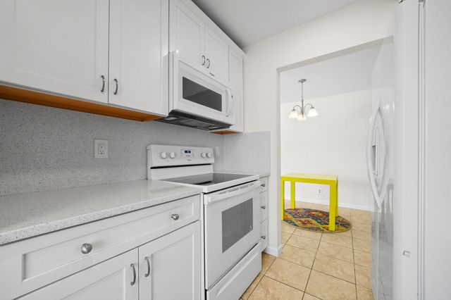 130 Doolen Court 109, North Palm Beach, FL 33408