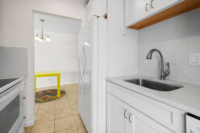 130 Doolen Court 109, North Palm Beach, FL 33408