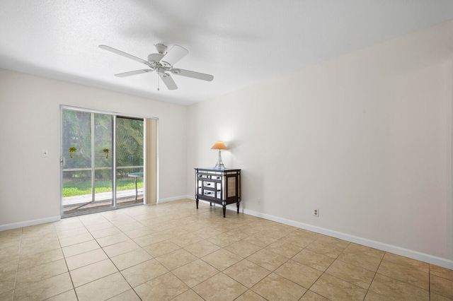 130 Doolen Court 109, North Palm Beach, FL 33408