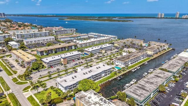 130 Doolen Court 109, North Palm Beach, FL 33408