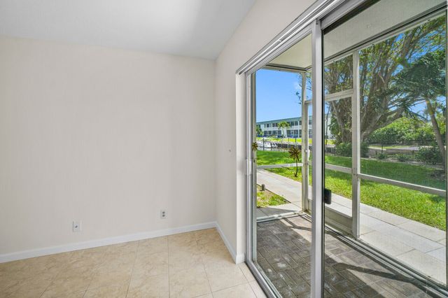 130 Doolen Court 109, North Palm Beach, FL 33408